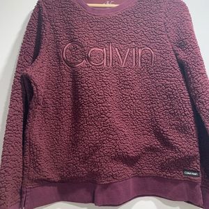 Maroon pull over